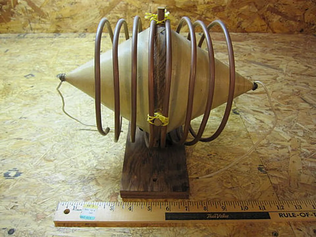 Tesla Anti-Gravity Device Concept Anti-gravity device with coiled copper wire